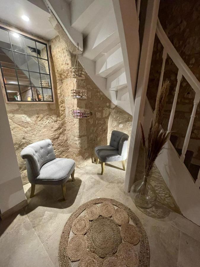 Gite Le Montinho Fontevraud L'Abbaye Eksteriør bilde